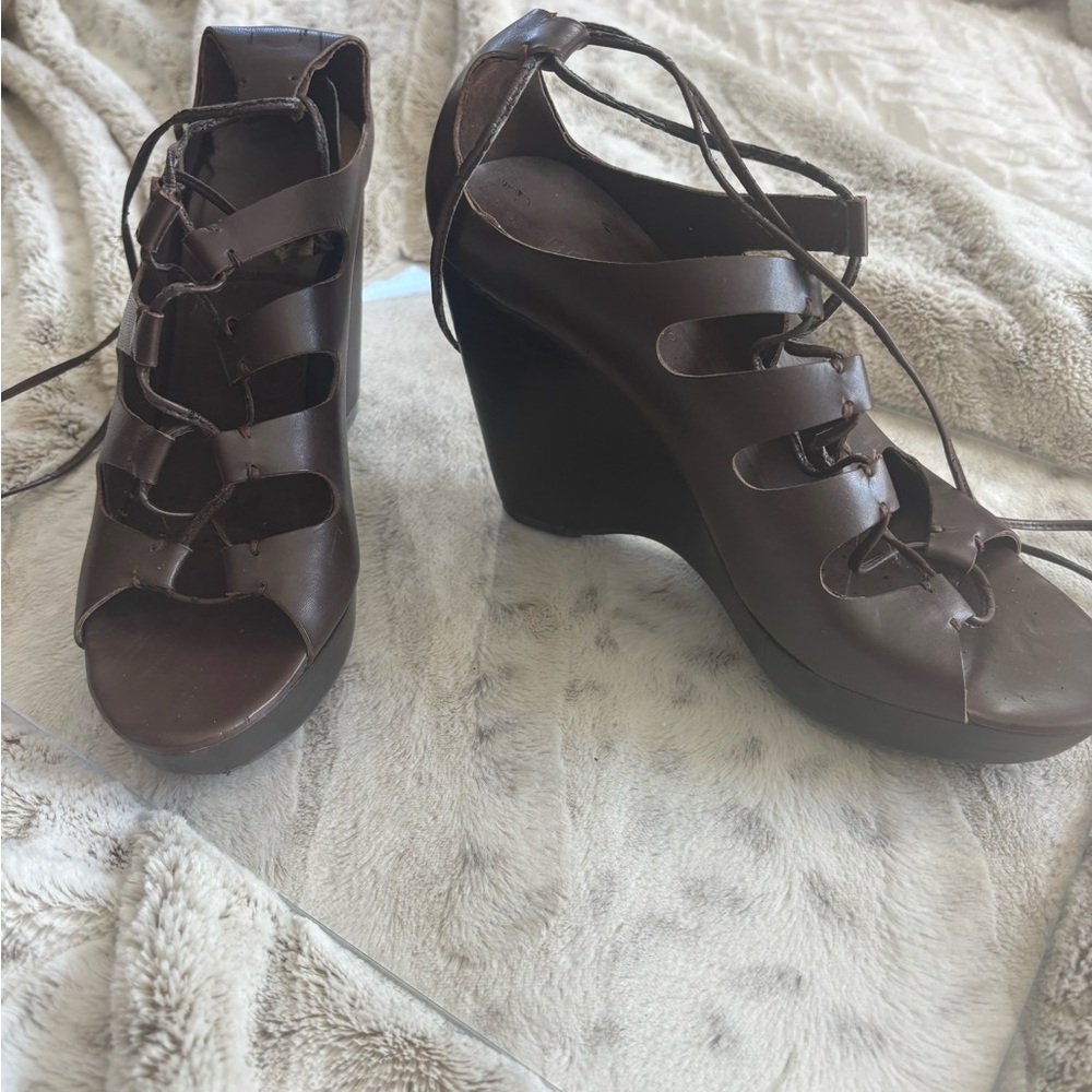 BCBGIRLS Boho Lace Up Wedges. Vintage. 7.5